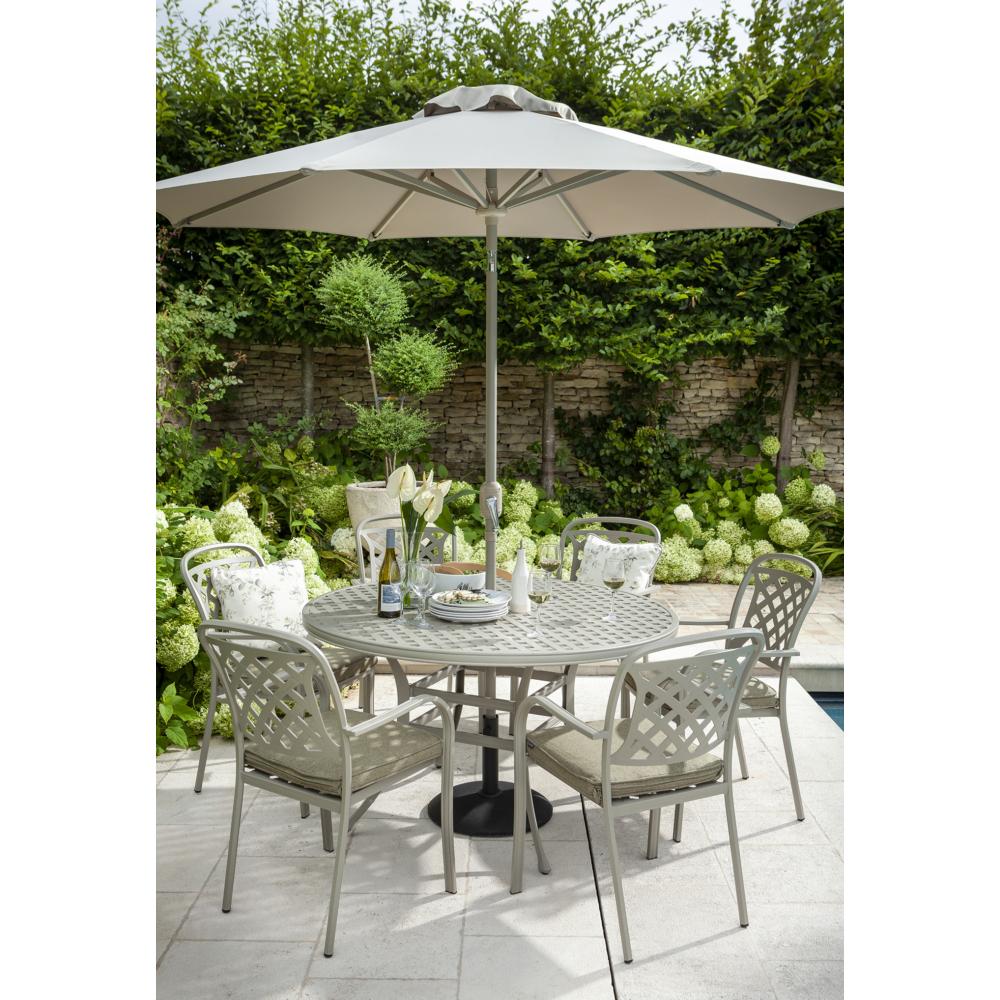 Berkeley 6 Seater Cast Aluminium Round Set