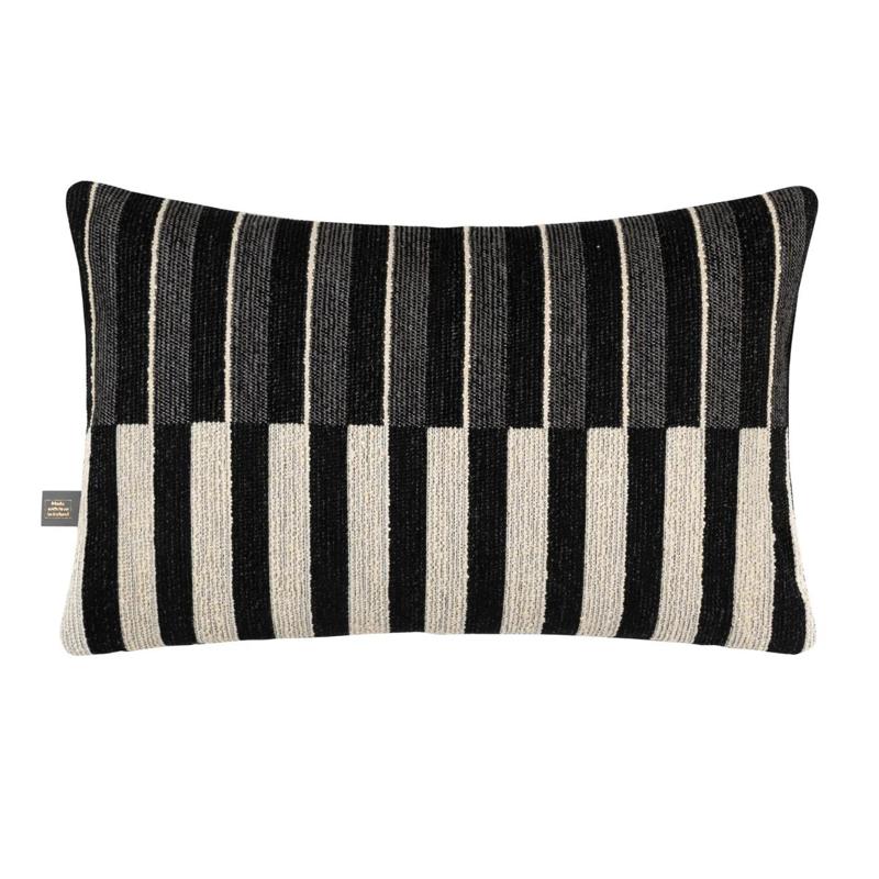 Everett 35X50cm Black